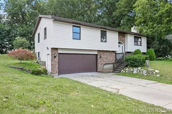 Rockford, MI 49341,6710 Gran Via Drive NE