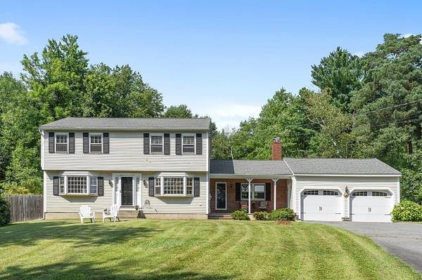 1925 Great Pond Road, North Andover, MA 01845