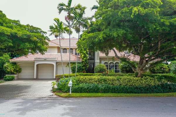 2990 Spanish River RD, Boca Raton, FL 33432