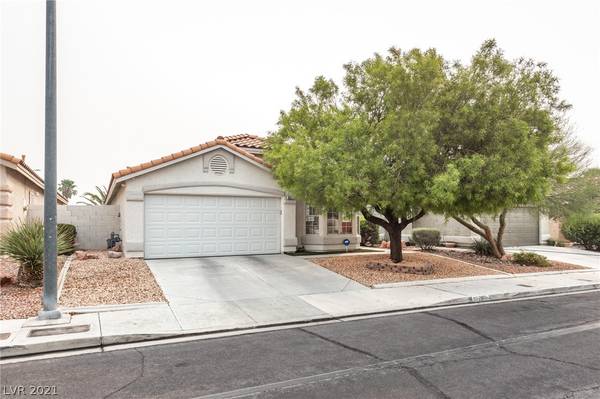 8220 W Gilmore Avenue, Las Vegas, NV 89129