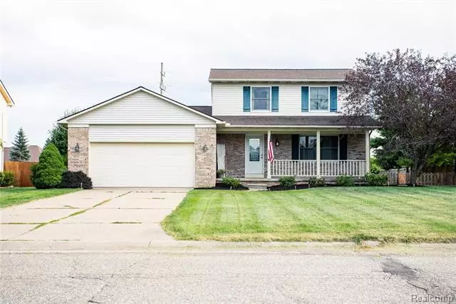 5462 CHATHAM LN, Grand Blanc, MI 48439