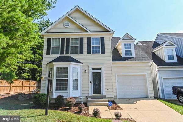 6001 HONNICUT DR, Centreville, VA 20121