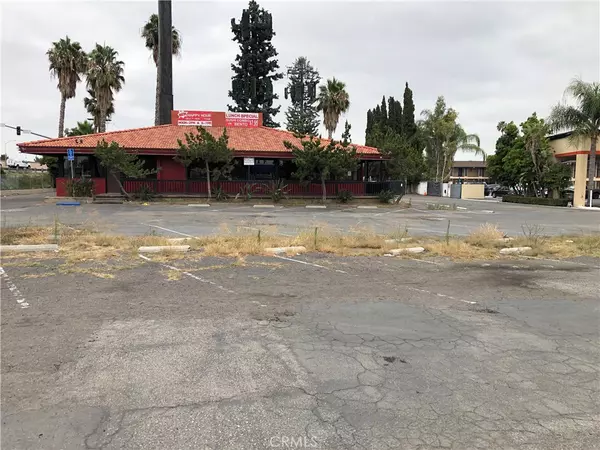 Orange, CA 92867,1936 E Katella AVE