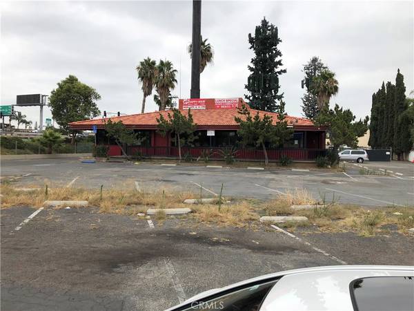 Orange, CA 92867,1936 E Katella AVE