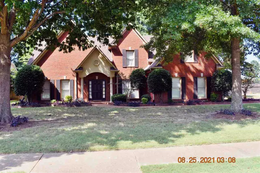 1038 STANHOPE RD, Collierville, TN 38017