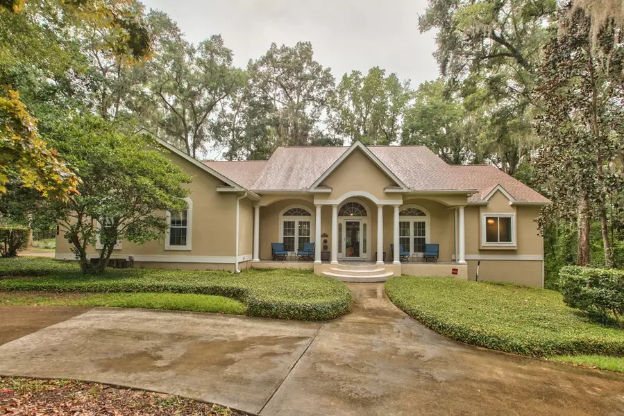 1110 W Conservancy Dr, Tallahassee, FL 32312