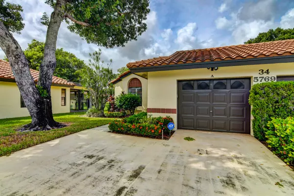 Boynton Beach, FL 33437,5769 Jarrett DR A