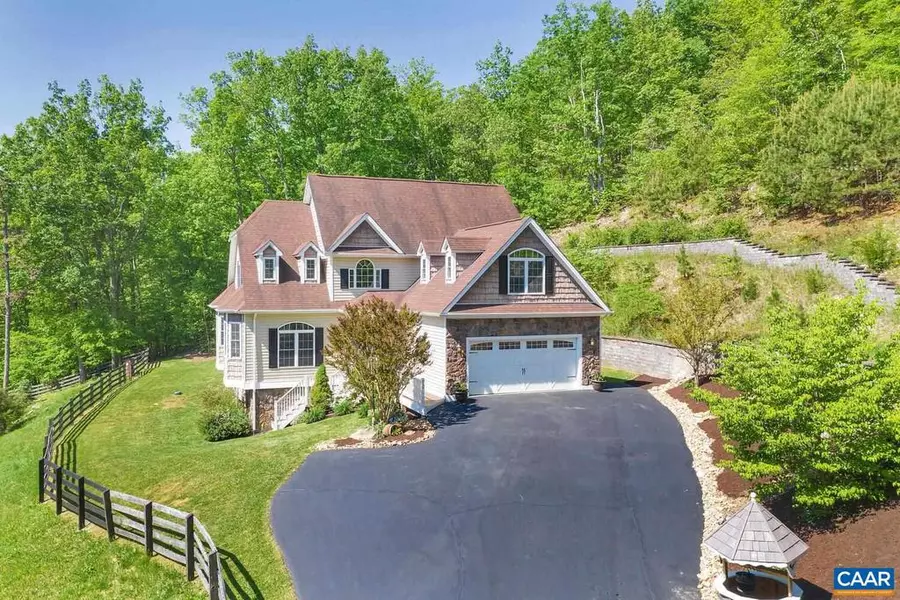 72 FOX RUN LN LN, Waynesboro, VA 22980