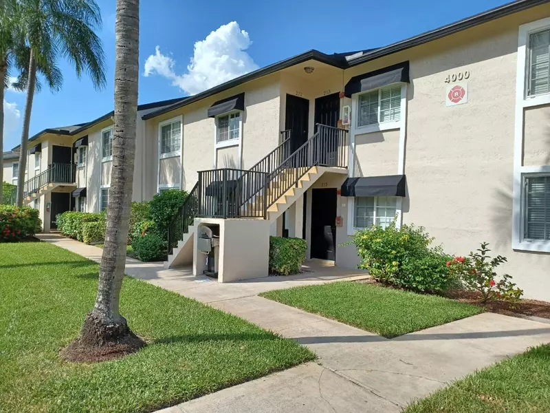 4000 Crystal Lake DR 112, Deerfield Beach, FL 33064