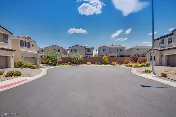 Las Vegas, NV 89148,6696 Gentle Cloud Court