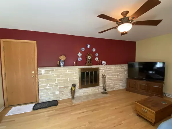 Brookfield, WI 53045,21335 Lancelot Dr