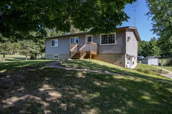 S2748 County Road K, Reedsburg, WI 53959