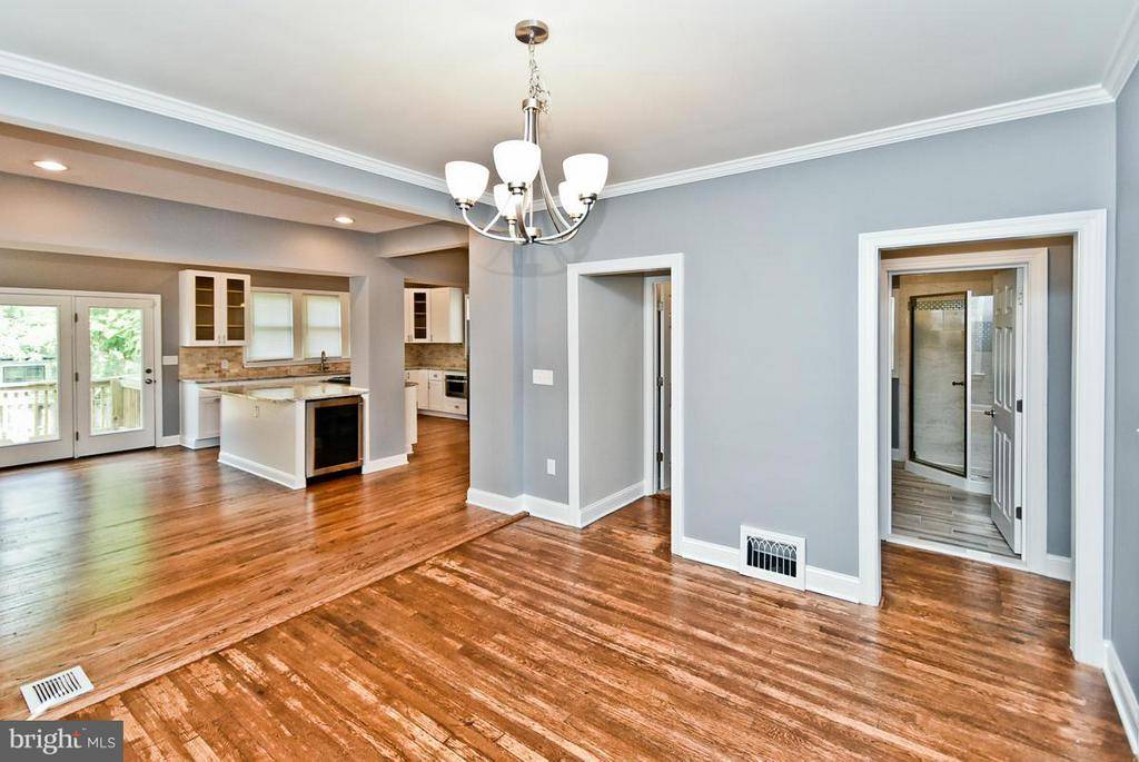Hyattsville, MD 20781,5202 42ND PL