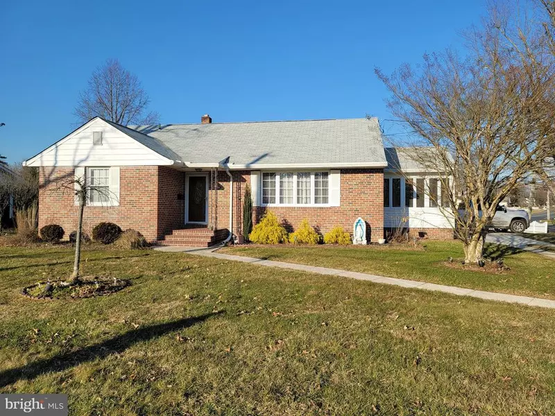 599 GREENWOOD DR, Hammonton, NJ 08037