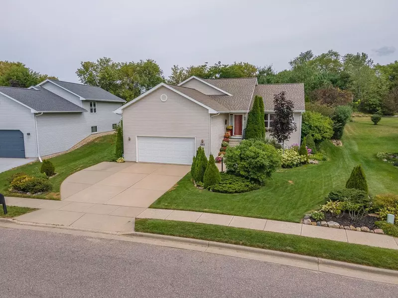 643 Parkside Ave, Baraboo, WI 53913