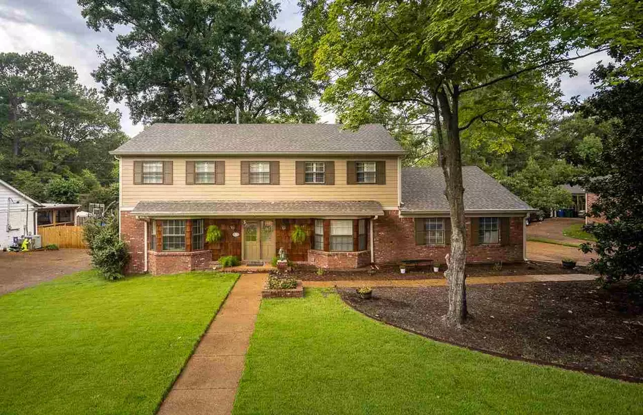 1595 POPLAR ESTATES PKY, Germantown, TN 38138