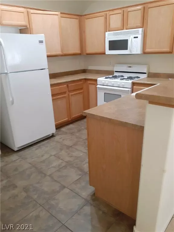 Las Vegas, NV 89129,3480 Cactus Shadow Street #103