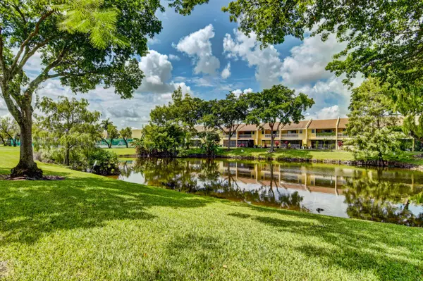 West Palm Beach, FL 33406,1597 Woodbridge Lakes CIR