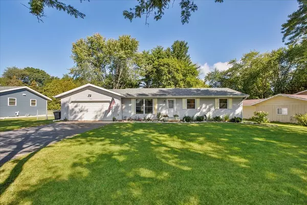 1402 Johnson St, Stoughton, WI 53589