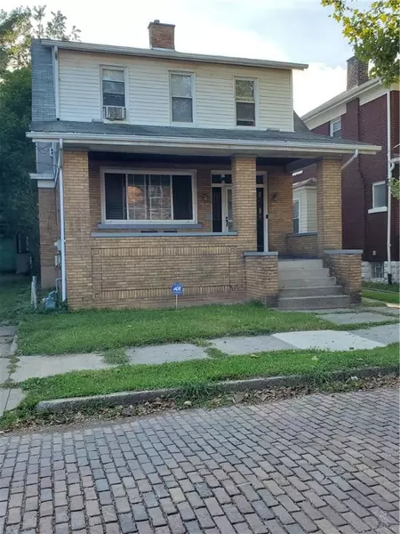 135 Amelia, Mckees Rocks, PA 15136