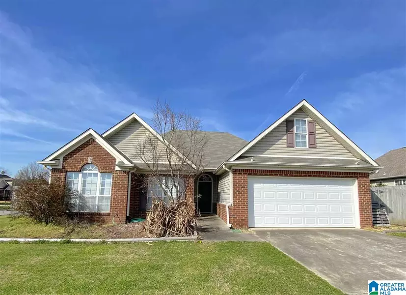 301 CAMDEN COVE CIRCLE, Calera, AL 35040