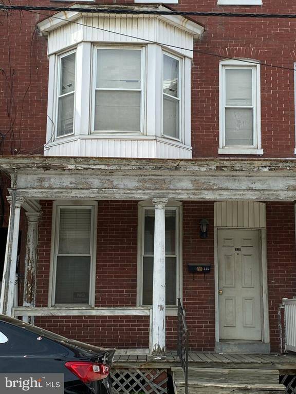 325 E COLLEGE AVE, York, PA 17403