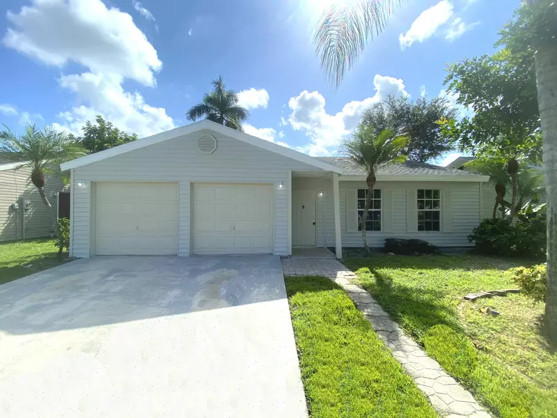 5058 E Canal CIR, Lake Worth, FL 33467