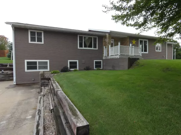 Fennimore, WI 53809,1610 Foxmoor Dr