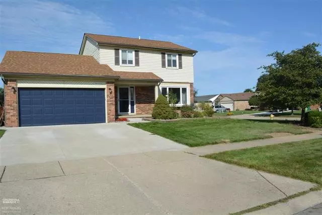 46263 LOVELAND DR., Macomb Twp, MI 48044