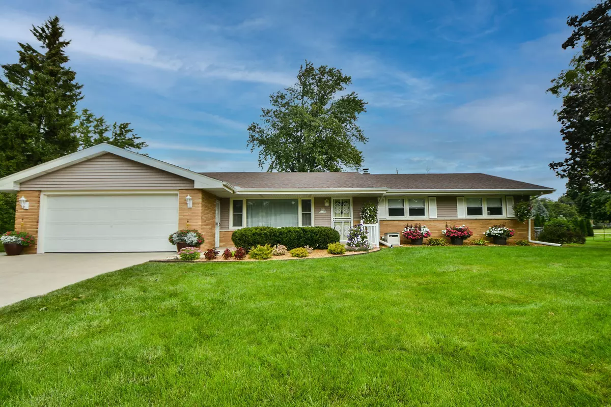 Menomonee Falls, WI 53051,N76W14270 Lari Lou Dr