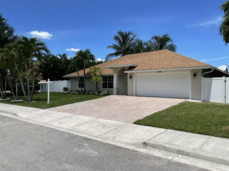 9055 Brandy LN, Lake Worth, FL 33467