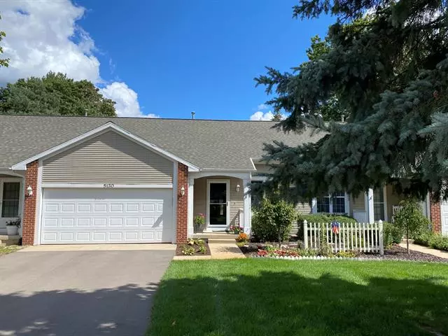 5130 Strawberry Pines Avenue NW, Comstock Park, MI 49321