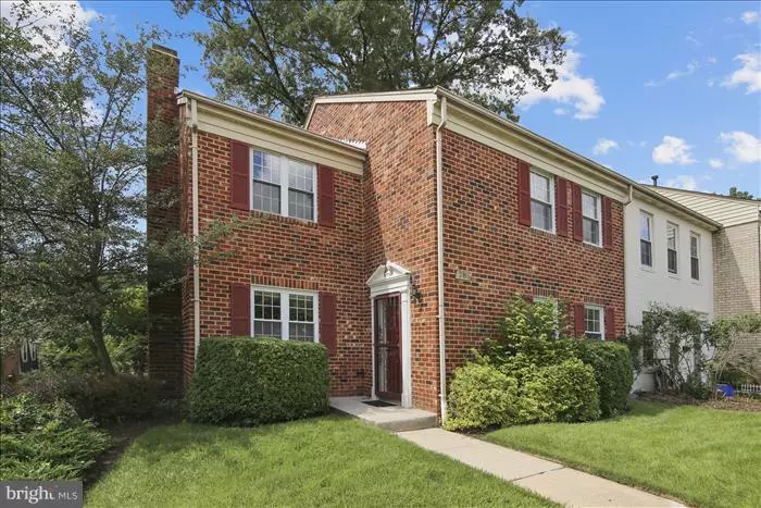 786 COLLEGE PKWY #5, Rockville, MD 20850