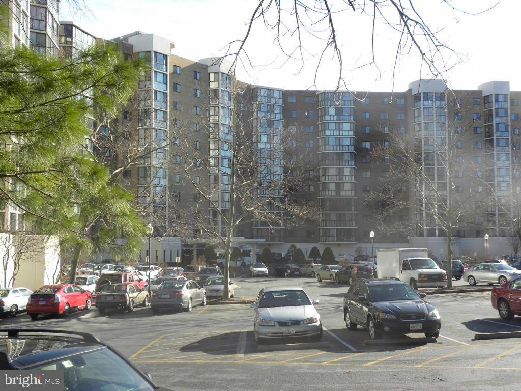 Silver Spring, MD 20906,15100 INTERLACHEN DR #4-415