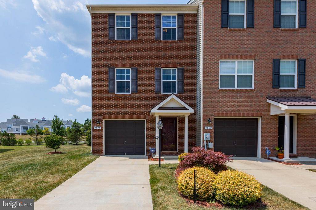 Waldorf, MD 20602,4995 OYSTER REEF PL