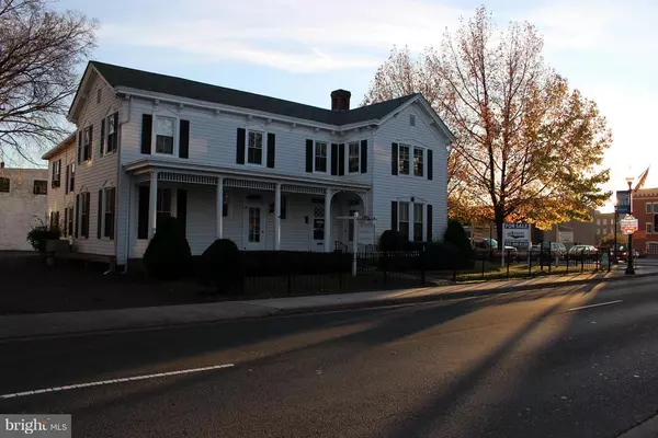 Manassas, VA 20110,9119 CHURCH ST