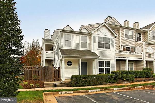 5101 PALMETTO BAY CT #47, Centreville, VA 20120