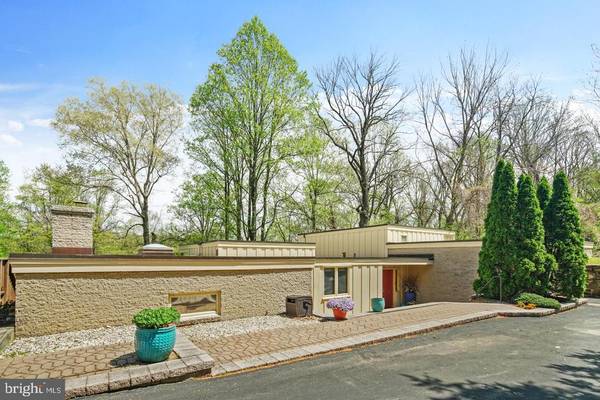 131 DEERFIELD RD, Broomall, PA 19008