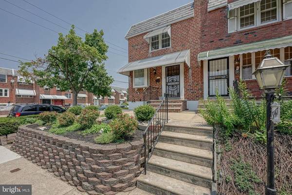 3145 S SYDENHAM ST, Philadelphia, PA 19145