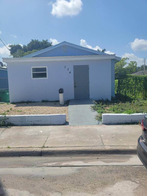 258 Adams PL,  Pahokee,  FL 33476