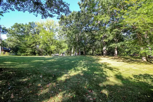 N4153 Sleepy Hollow Rd, Cambridge, WI 53523