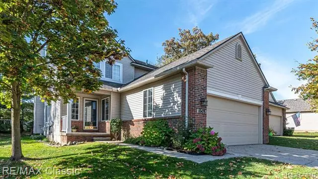 10476 VIEWTOP CRT, Hartland Twp, MI 48353