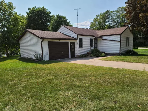 Pardeeville, WI 53954,107 Morton St