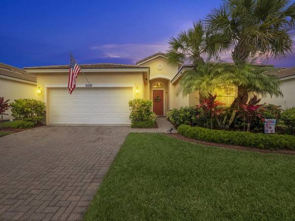 9597 SW Lindale Trace BLVD, Port Saint Lucie, FL 34987