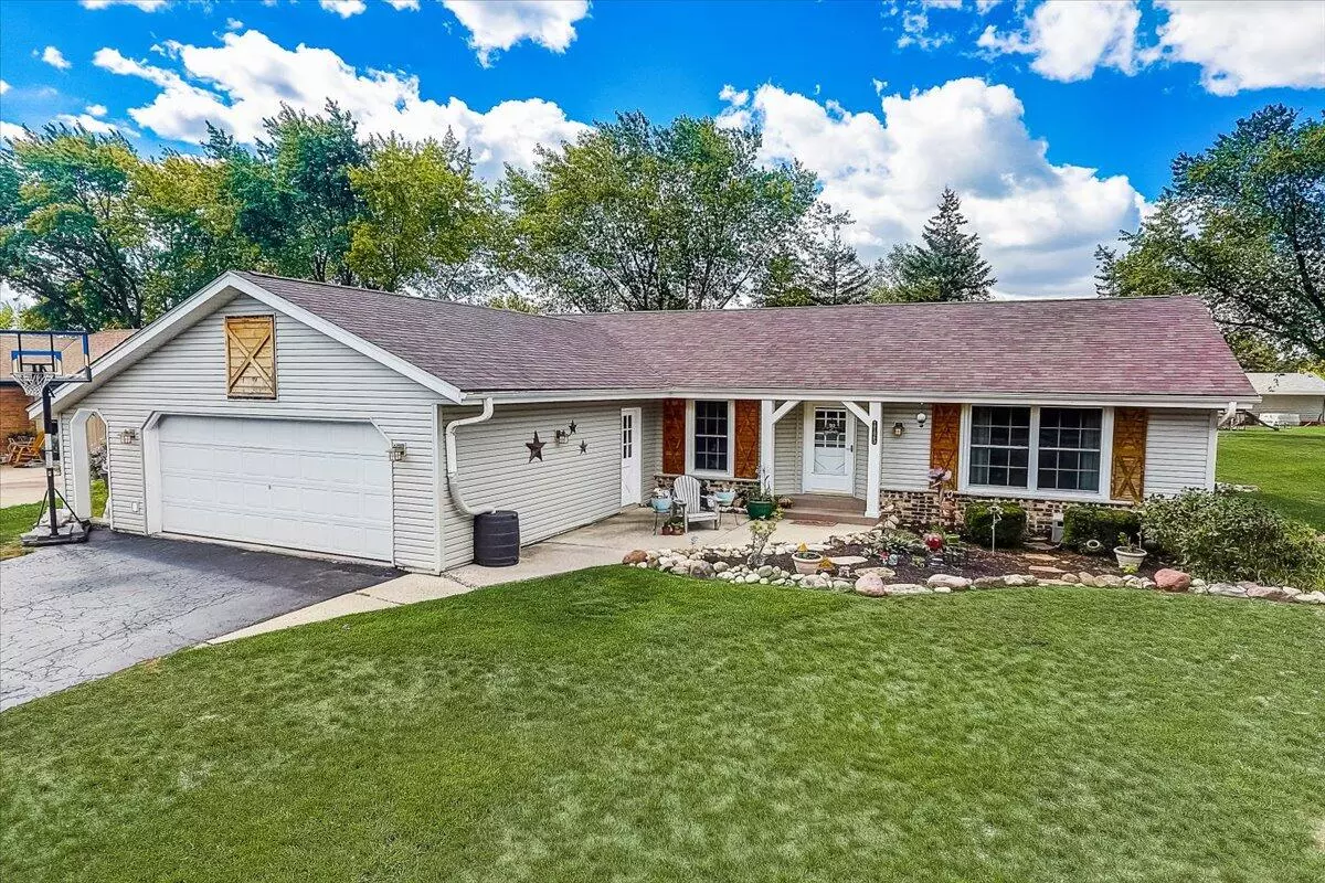 Mukwonago, WI 53149,1125 Riverton Dr