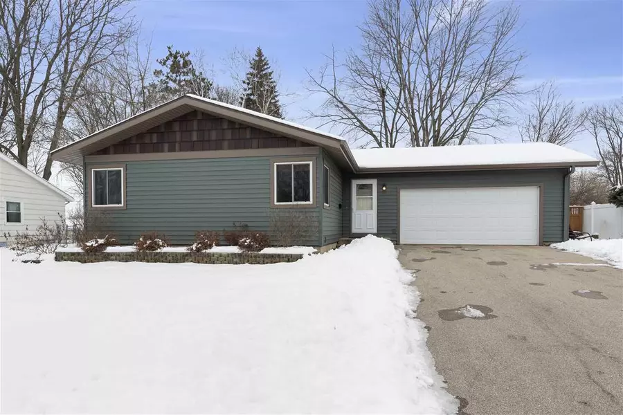 610 Vernon Ave, Madison, WI 53714